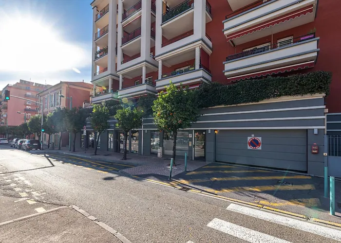 Intercontinental Superbe appartement avec piscine Mentone