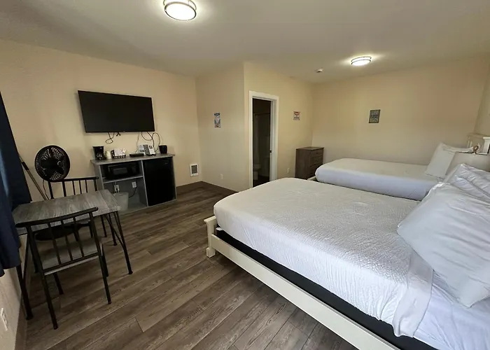 Coastal Inn And Suites