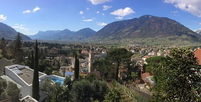Hotel Garni Hubertus Tirolo