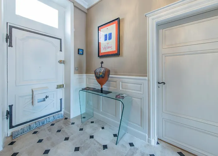 Room In Guest Room - This 10Th Century Home Sits In An Extraordinary Setting In The Center Of Orléans