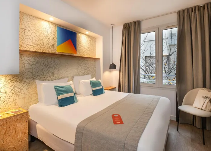 Hotel Izzy