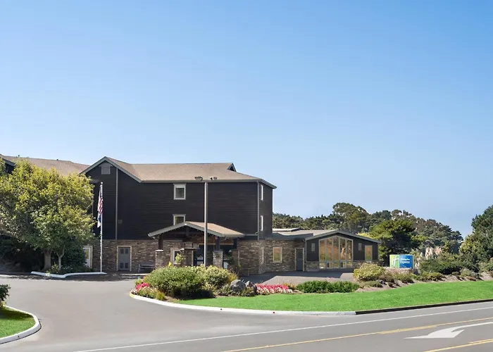 Holiday Inn Express Fort Bragg By Ihg