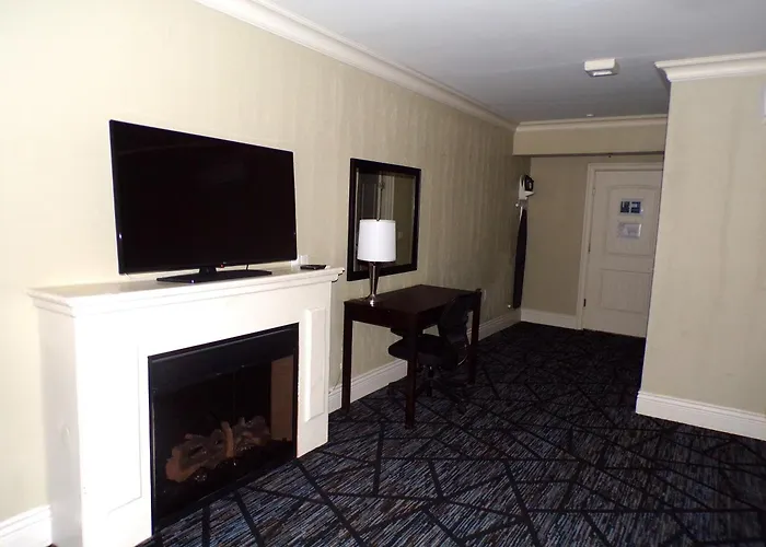 Niagara Crossing Hotel And Spa Lewiston