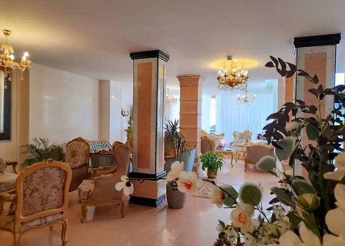 HOTEL ROYAL Paris Ivry