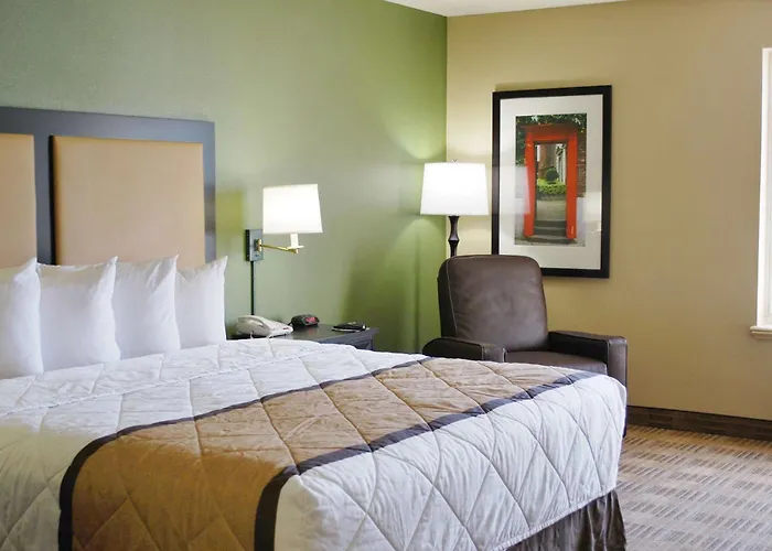 Extended Stay America Suites - Newark - Woodbridge