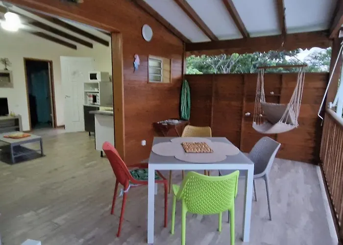 VILLA MARINA Appart Hotes Bouillante
