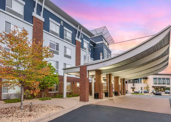 Cambria Hotel Minneapolis Maple Grove