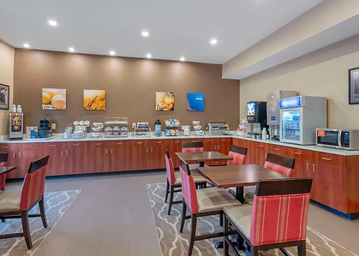 Comfort Suites West Indianapolis - Brownsburg