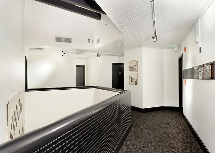 Independence Square Unit 313, Downtown Hotel Room In Aspen With Rooftop Hot Tub