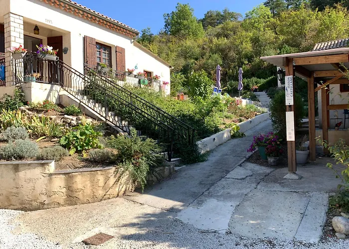 Maison Castellane Chambre d'Hotes B&B