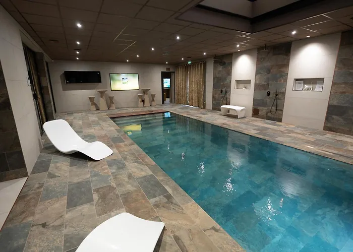 CARACALLA PRIVE - Chambres d'hôtes avec Piscine, Jaccuzi et Hammam privatifs Saint-Etienne 