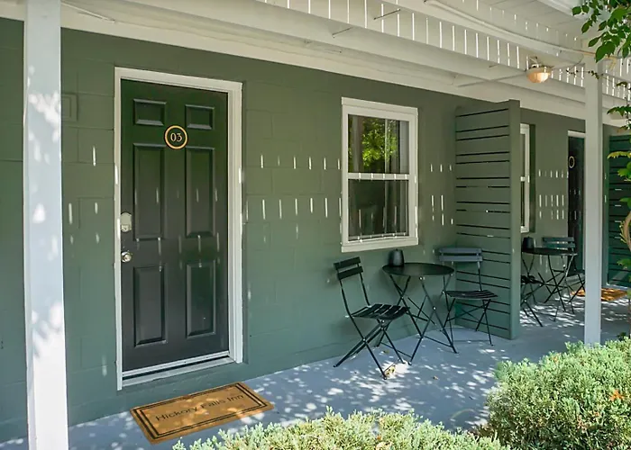 Hickory Falls Inn