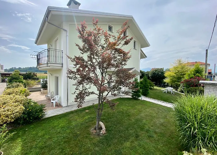 Eremes Rooms & Apartments Cuneo