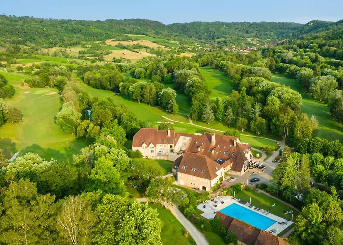 Logis Hôtel Golf Le Domaine Du Val De Sorne Vernantois