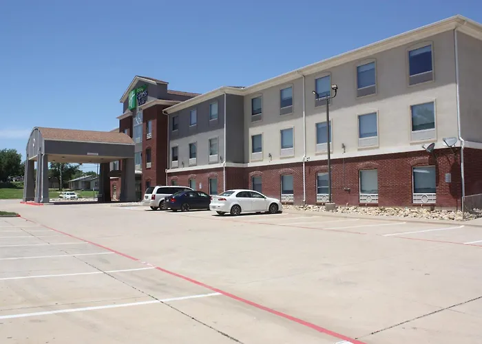 Holiday Inn Express Hotel & Suites Shamrock North By Ihg