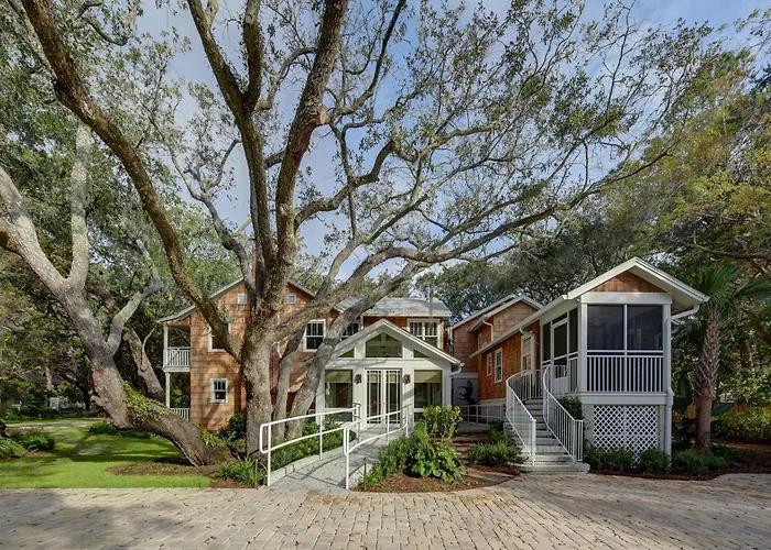 The Grey Owl Inn St. Simons Island
