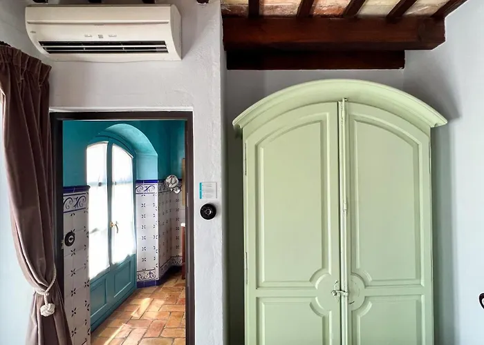 Hostal Servilia Carmona 