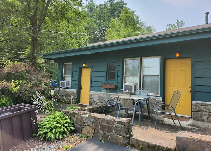 Adirondack Diamond Point Lodge Lake George
