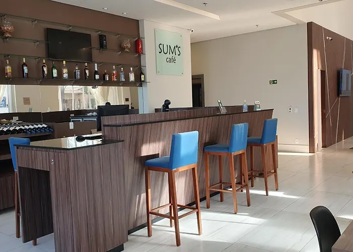 Summit Suites Hotel - Pindamonhangaba