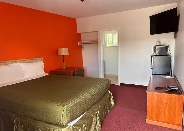 Gateway Lodge Rifle