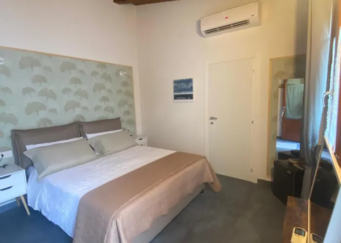 Hotel Casa Raffaela Marina Di Pisa