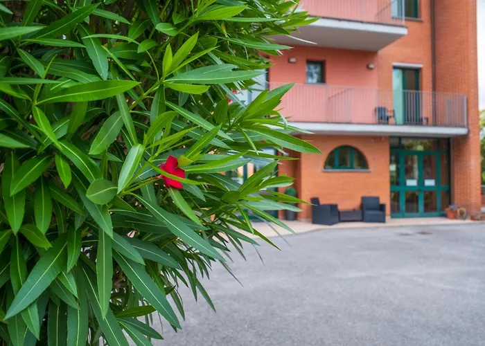 Hotel Casa Betania - Parcheggio Gratuito Pisa