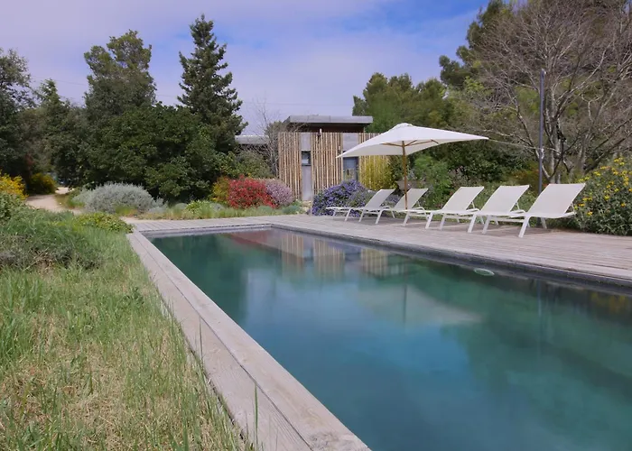 Bien Loin d'Ici Spa B&B Nîmes