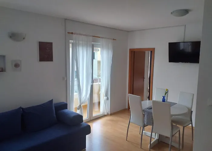 Apartmani Riba Makarska