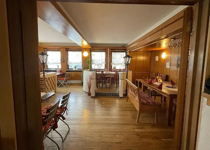 Hotel Garni Ratstube Bad Urach