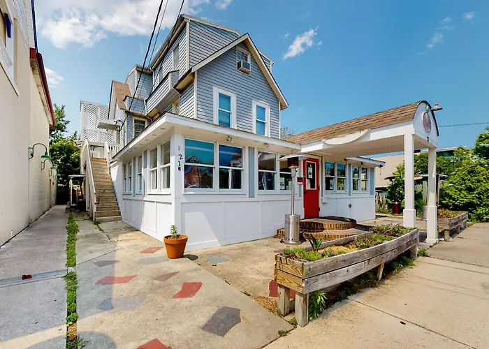Town Of Rehoboth Beach --- 21 Baltimore Avenue Apartment