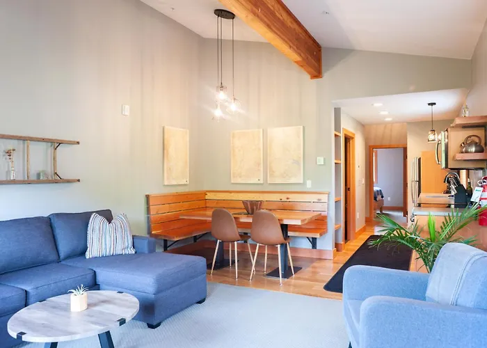 The Suites On Main