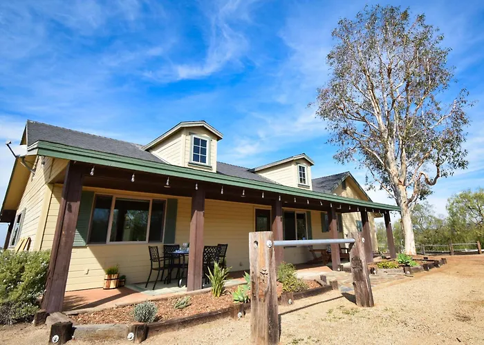 Peppertree Lane Ranch -- Seven-Acre Ranch In The Heart Of Wine Country Hotel Temecula