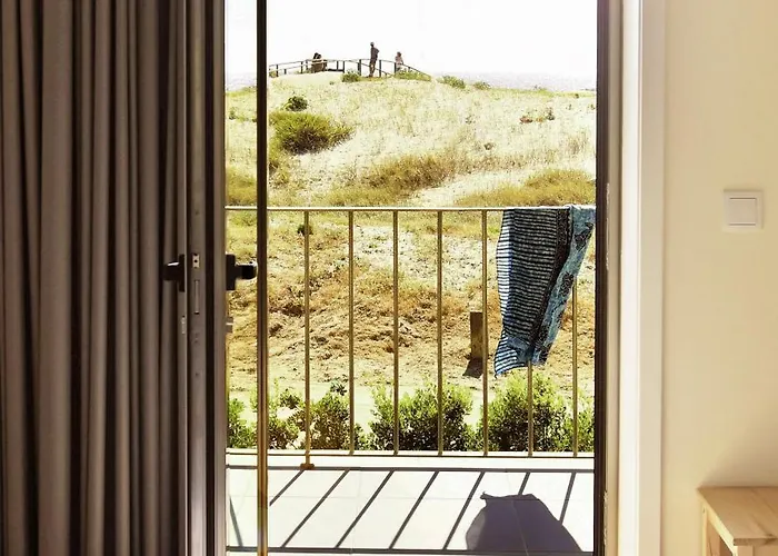 Surfivor Surf Camp Hotel Esmoriz