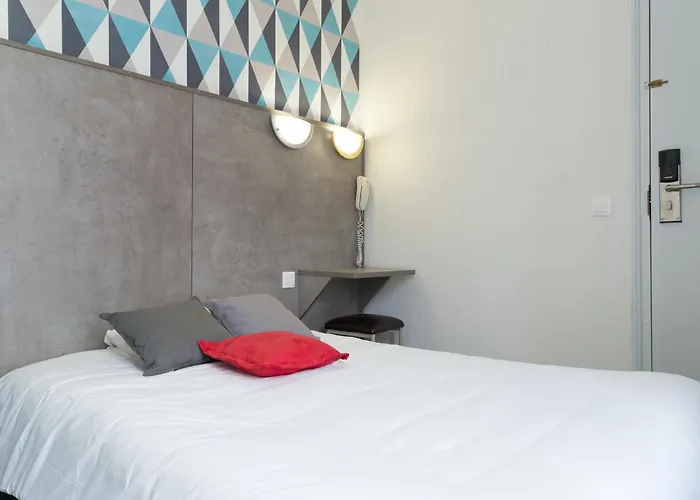 Hotel Paris Gambetta- Panamhotel-Pere Lachaise
