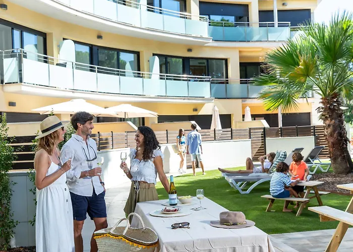 Aparthotel Las Palmeras Castelldefels
