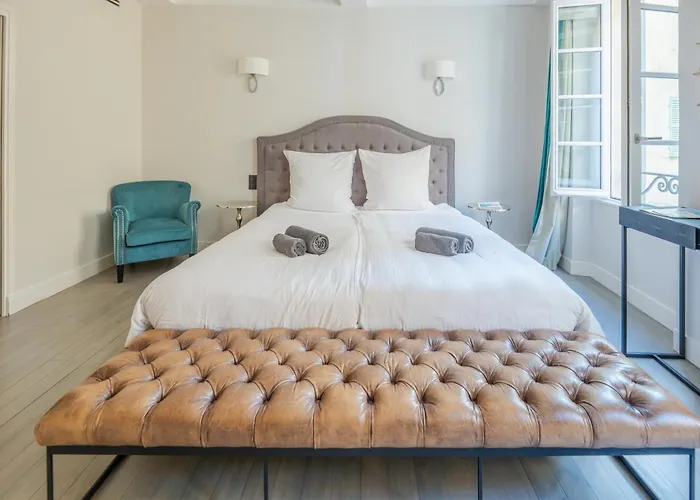 Beau Clocher Saint-Tropez
