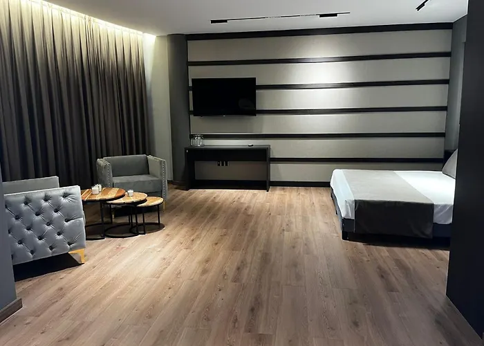 Hotel Reyes Ziries Albolote