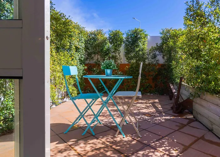"Casas Novas Guesthouse" (Adults Only)