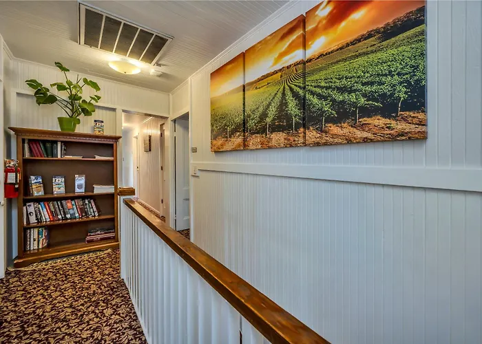 Calistoga Wine Way Inn