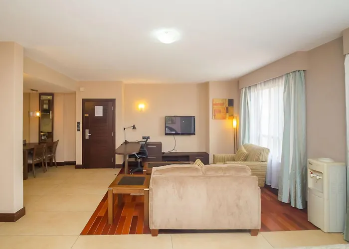 Taarifa Suites By Dunhill Serviced Apartments Nairobi