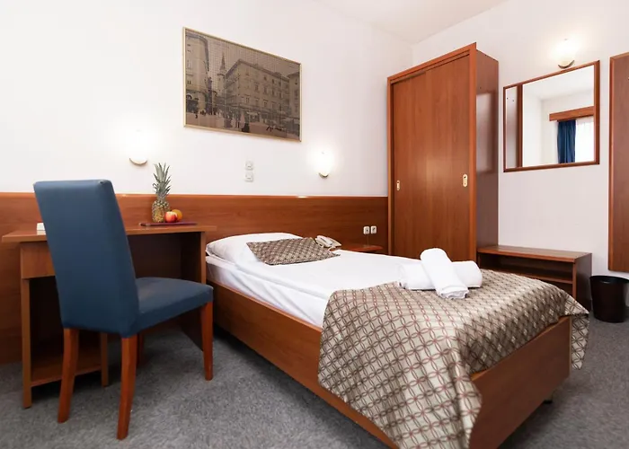 Hotel Neboder