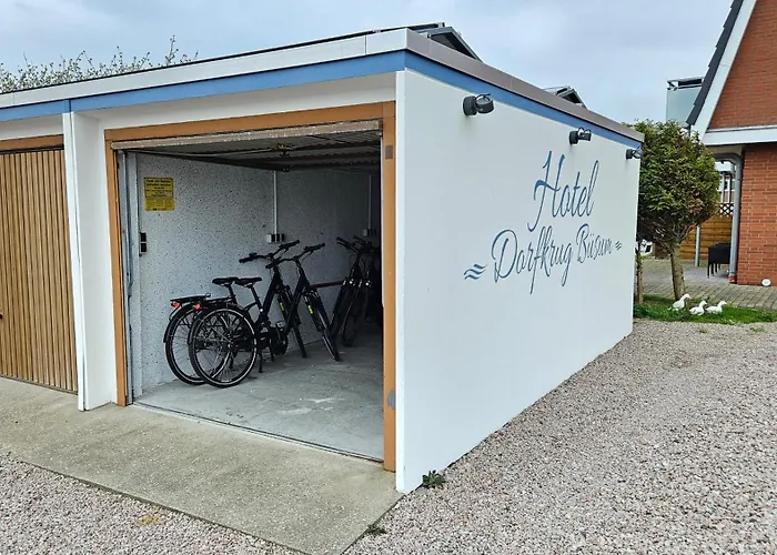 Hotel Dorfkrug Büsum - günstige Altbauzimmer Am Oland