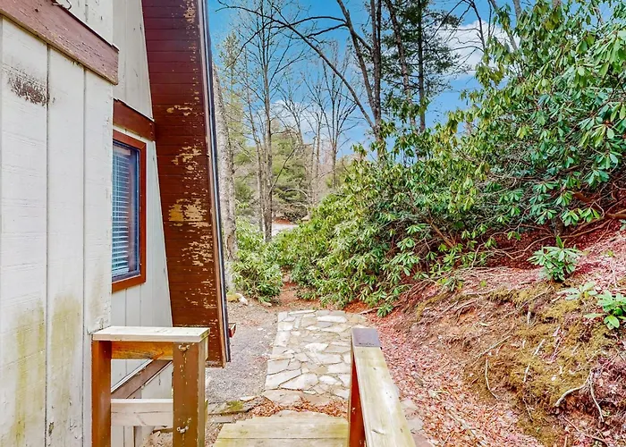 30A Creekside Apartment Banner Elk