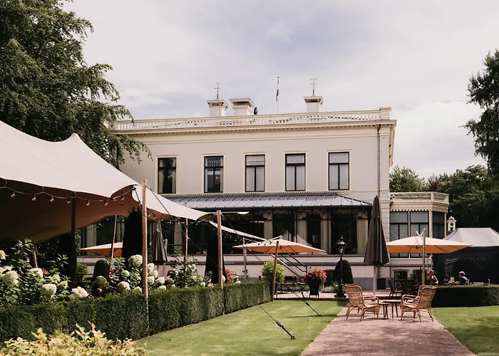 Hotels in Putten