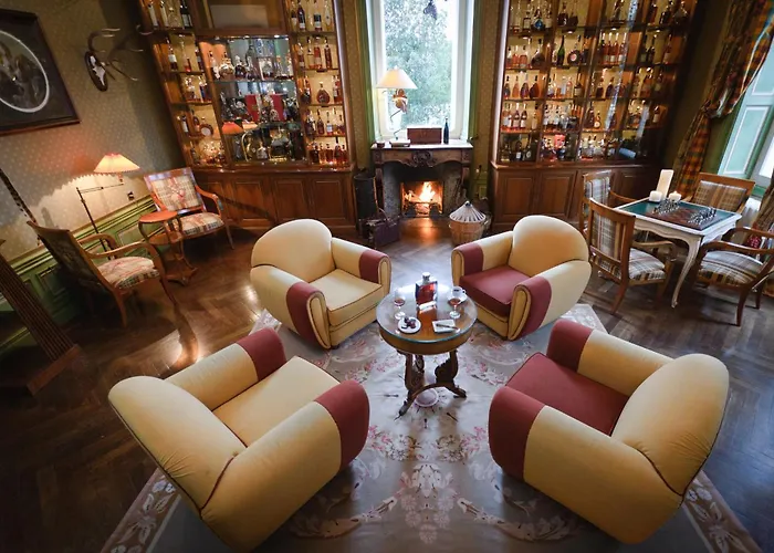 Hôtel L'Yeuse - Les Collectionneurs Châteaubernard