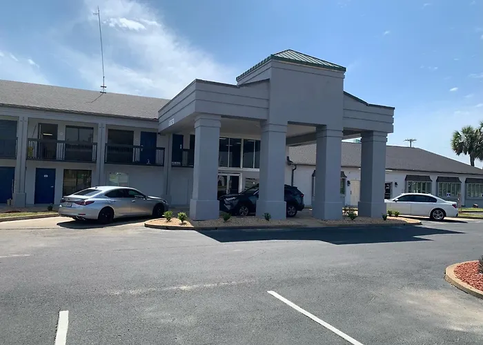 Suburban Studios Cordele