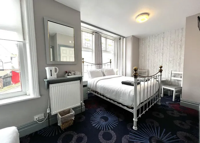 Central Cove Guesthouse Blackpool