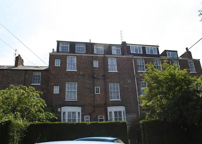 Holmwood House Guest Accommodation York