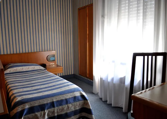 Hotel Garda Milan