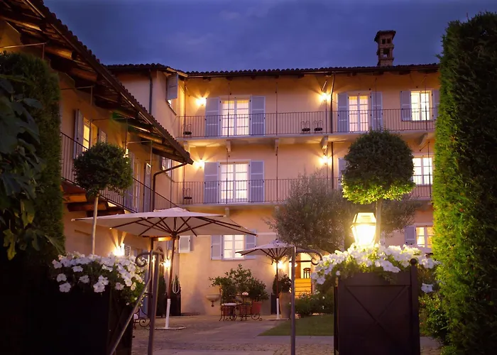 Corte Gondina Boutique Hotel La Morra